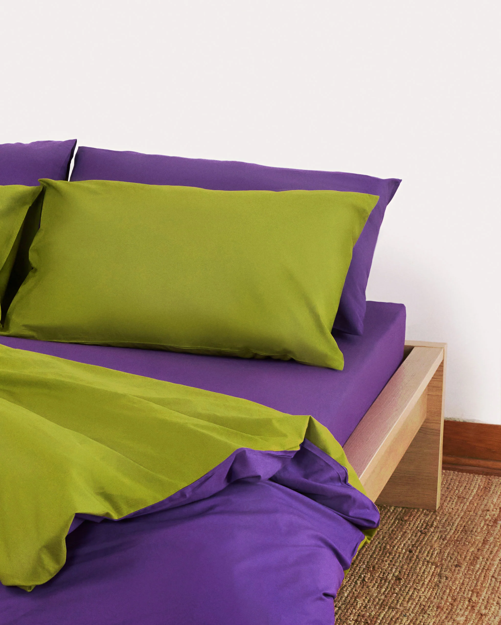 Reversible Sateen Duvet Cover - Purple & Green - Image 3