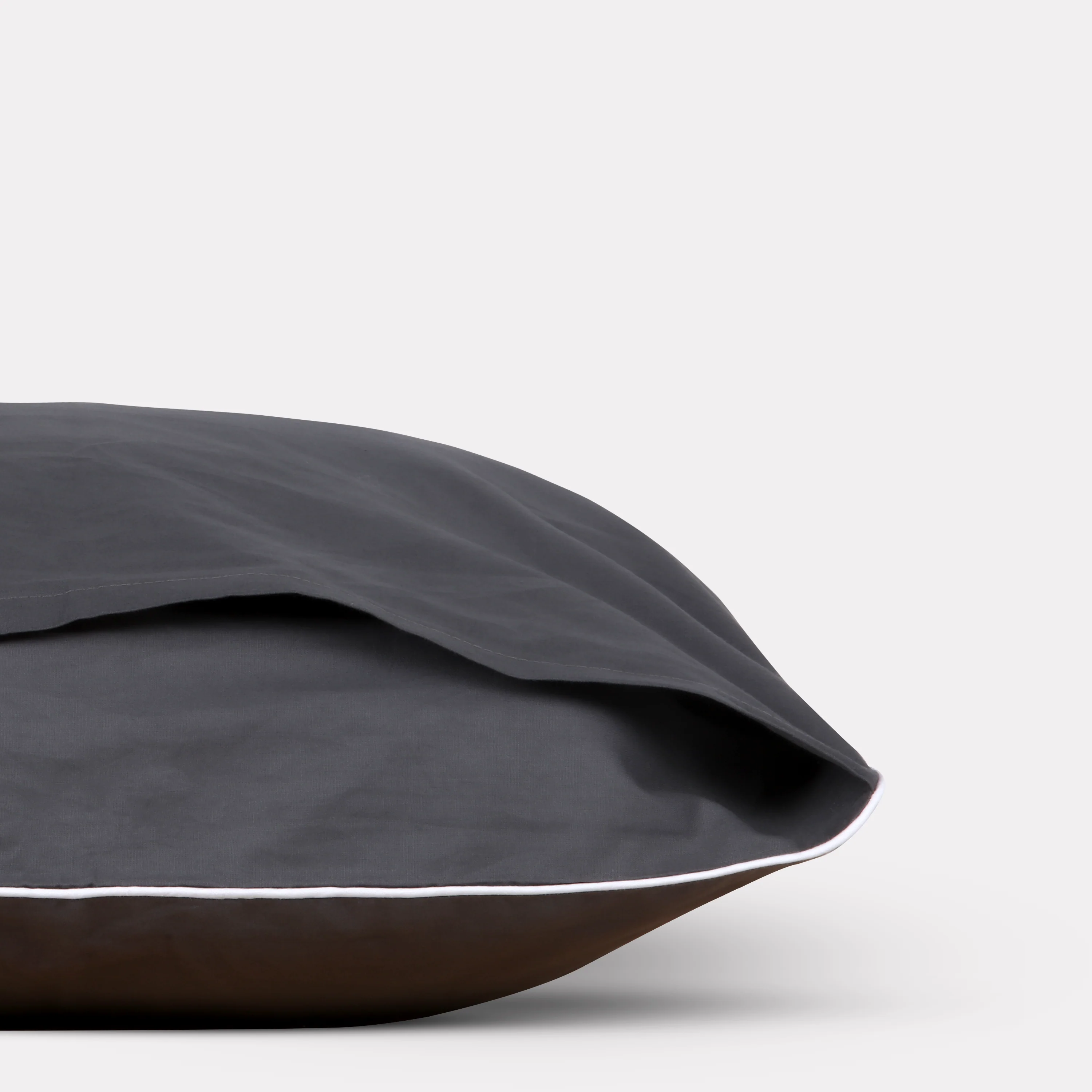 Classic Percale - Core Bedding Set - Anthracite with White Piped Edge - Image 8