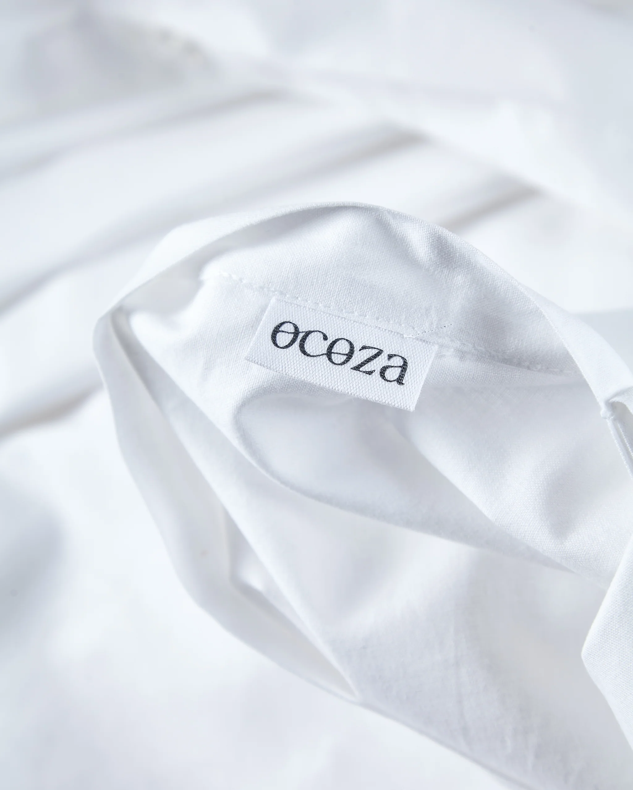 Classic Percale - Core Bedding Set - White with Navy Blue Piped Edge - Image 8