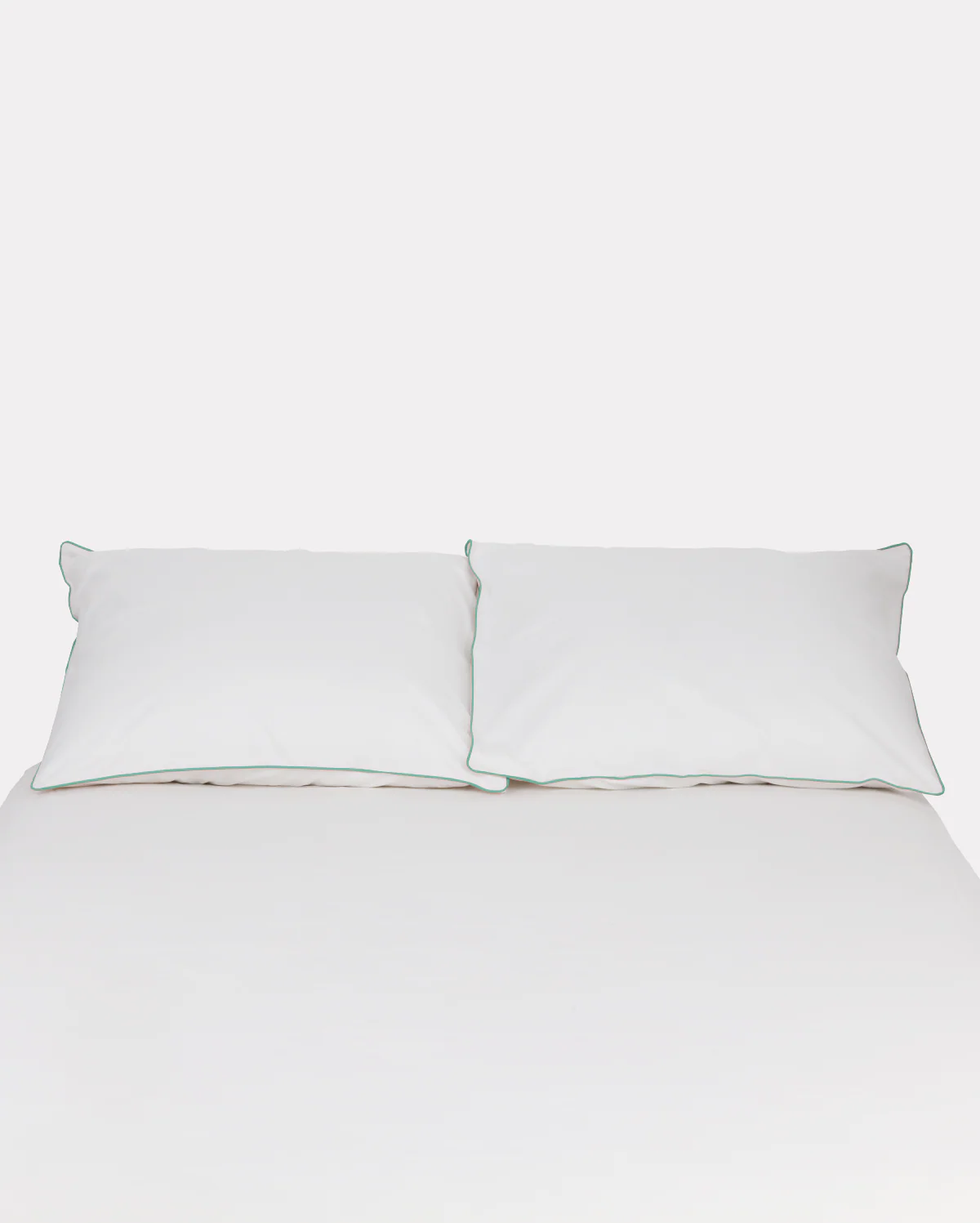 Classic Percale - Duvet Cover Set - White with Jade Green Piped Edge - Image 4