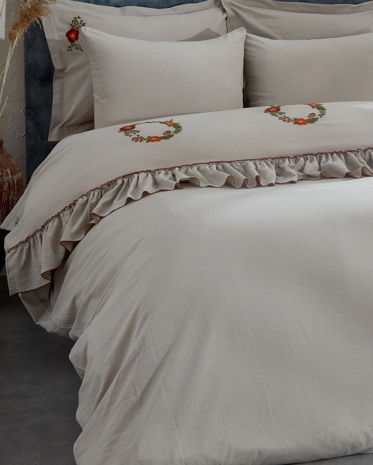 Embroidered Duvet Cover Set - Beige - Image 5