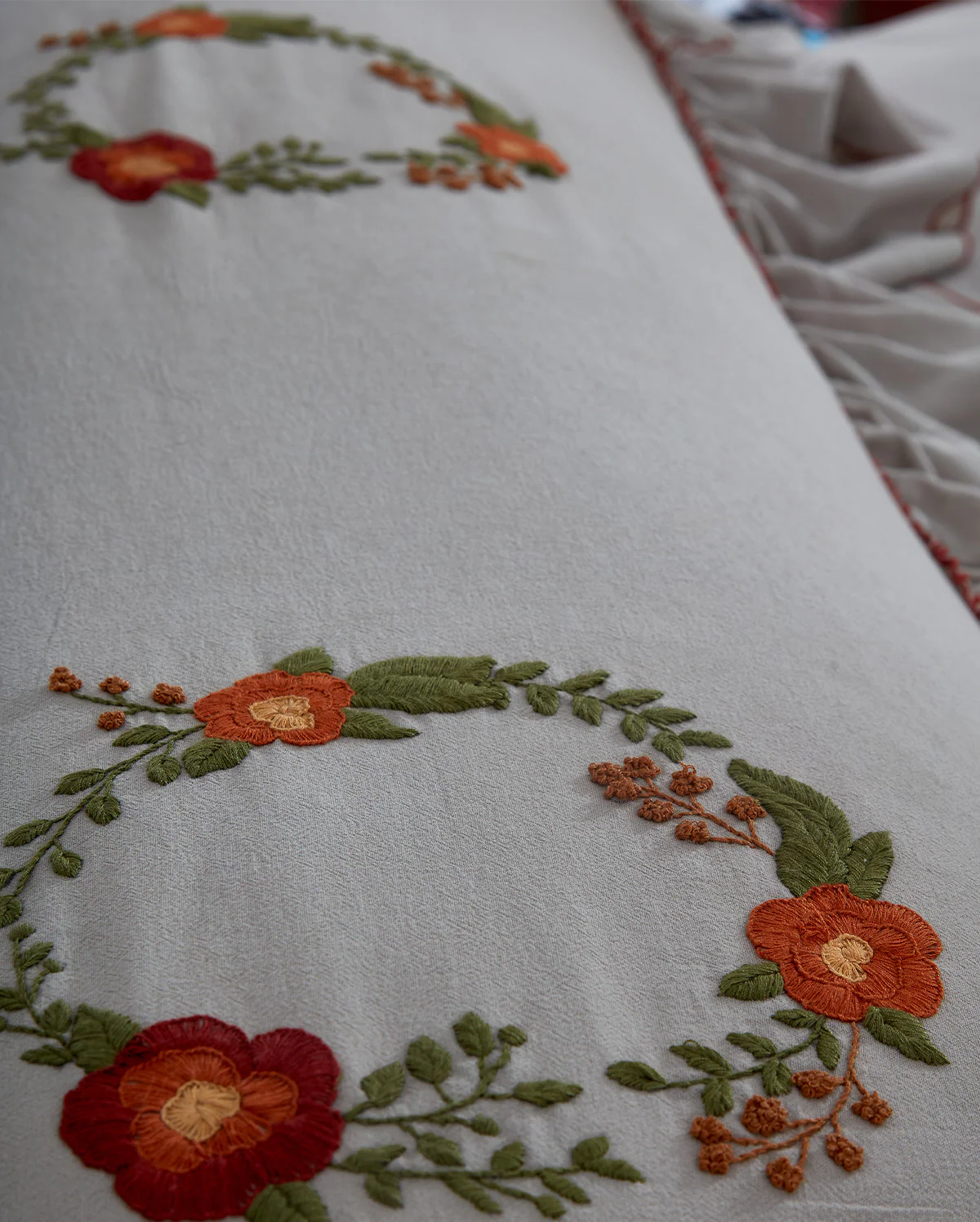 Embroidered Duvet Cover Set - Beige - Image 7