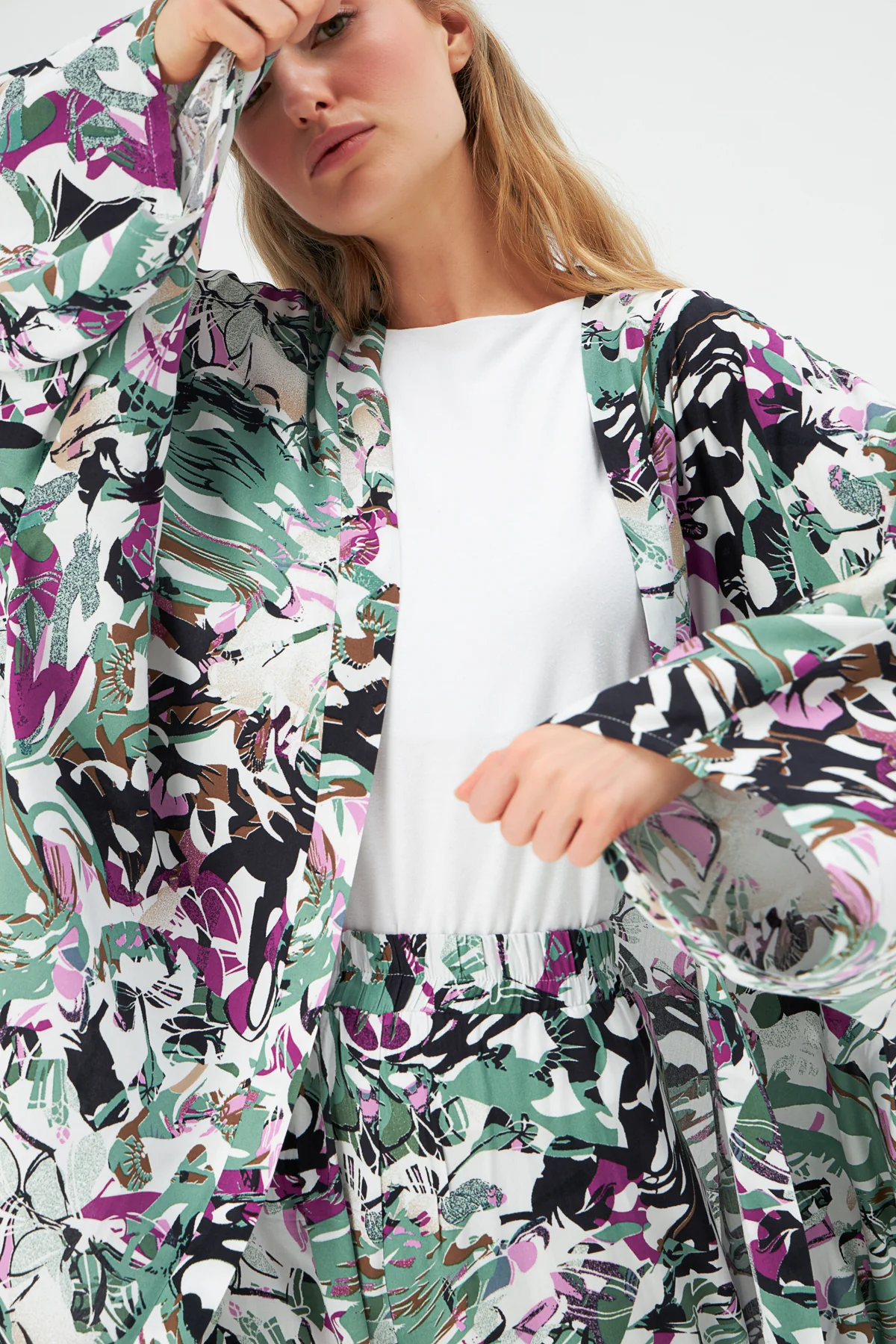 MUNI MUNI - Printed Kimono Top - ecru green - Image 2