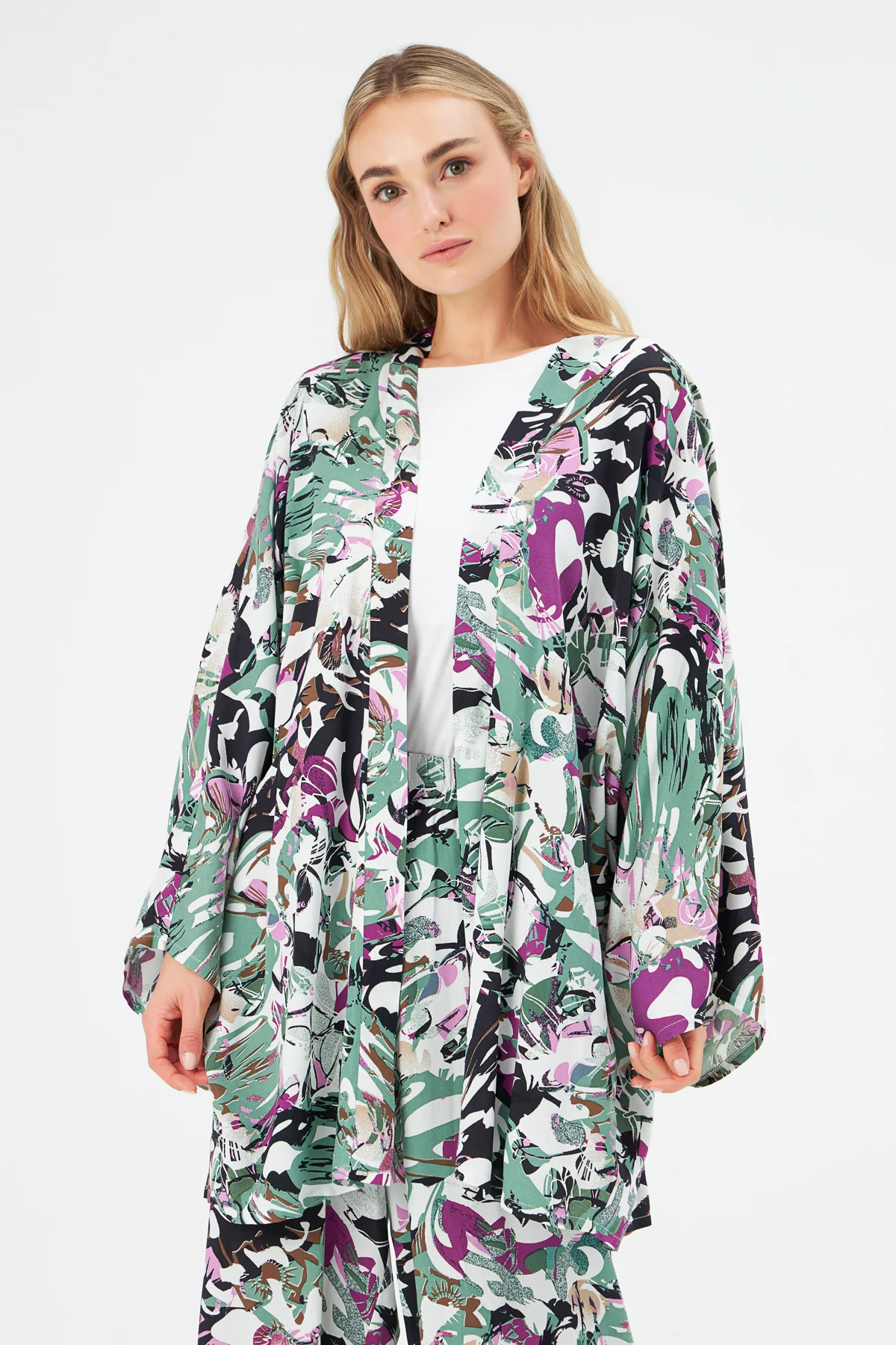 MUNI MUNI - Printed Kimono Top - ecru green - Image 4