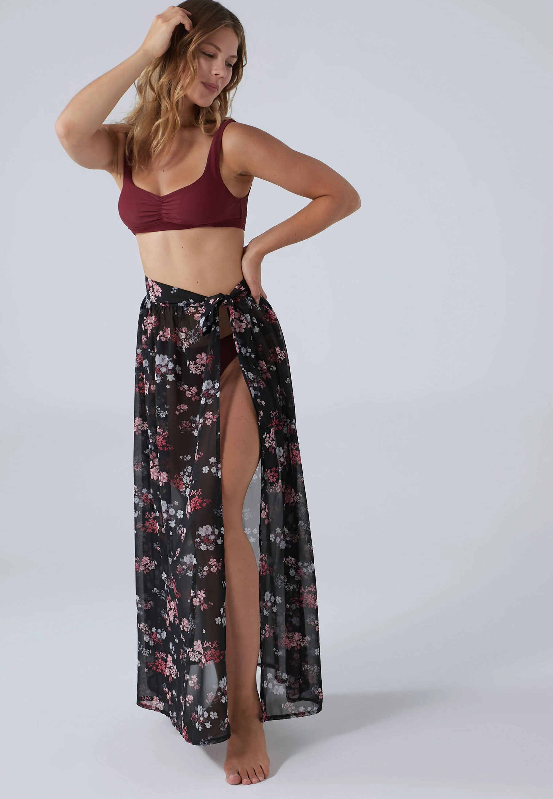 Pareo Red Floral - Image 2