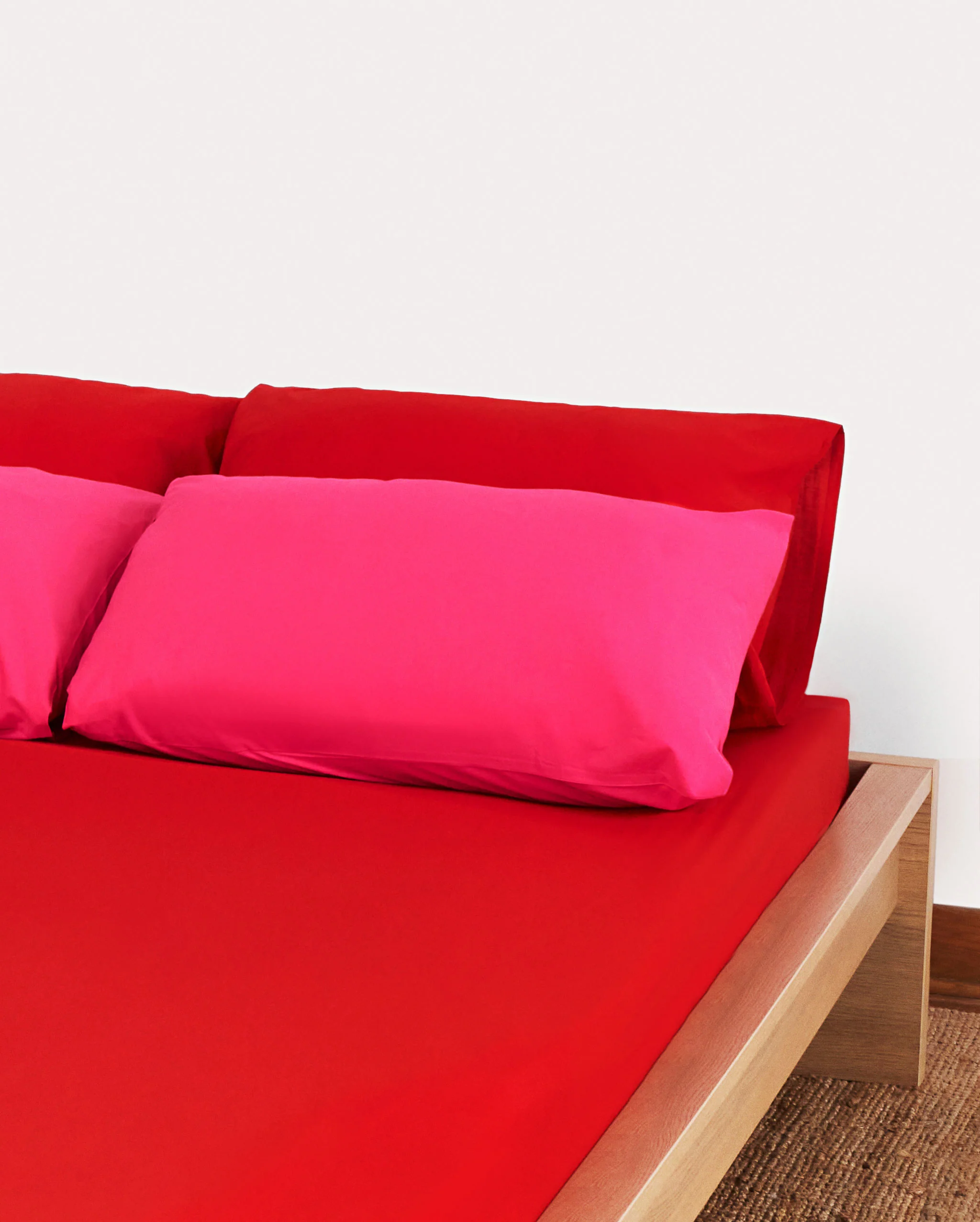 Classic Percale Fitted Sheet - Red - Image 2