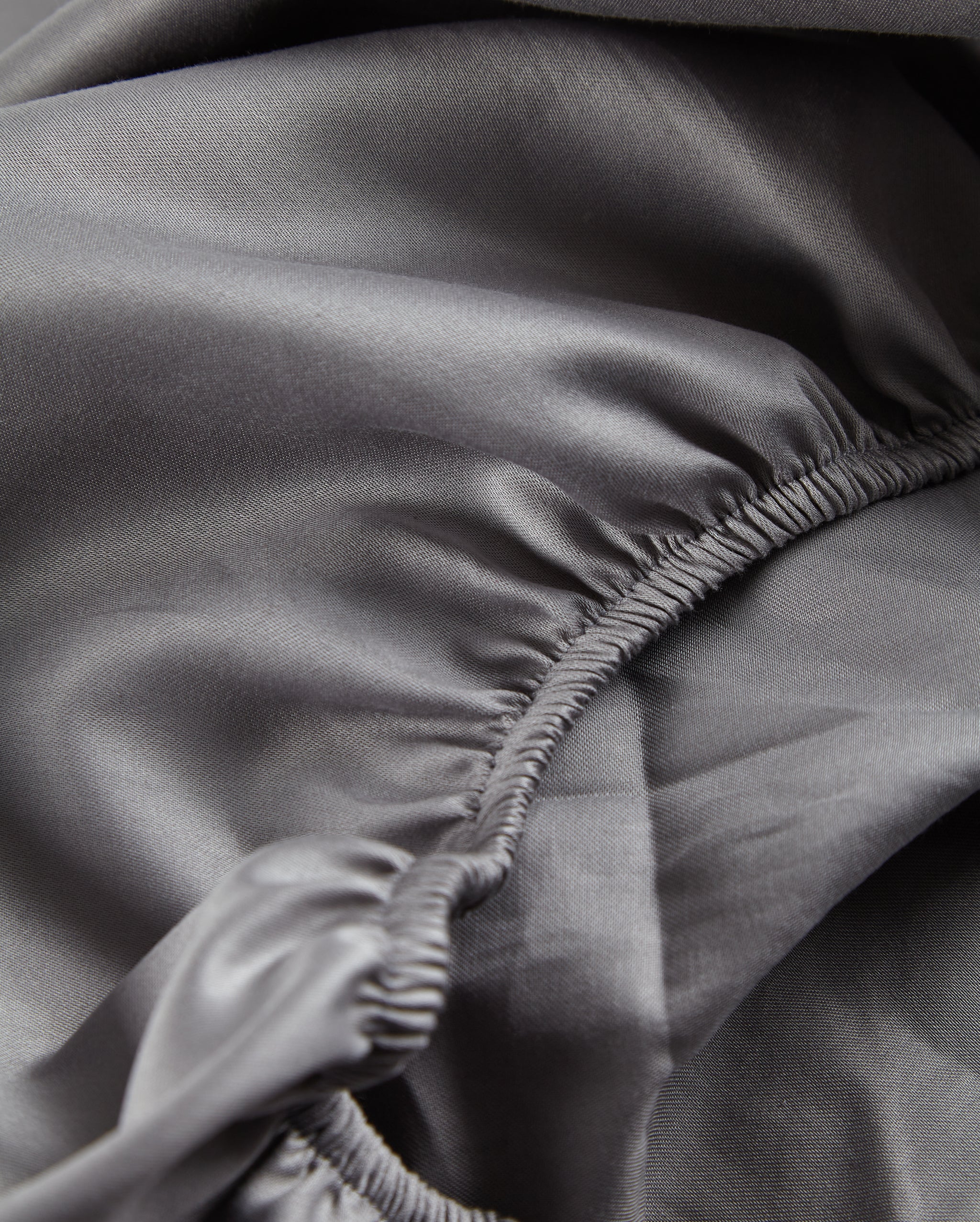 Reversible Sateen Bedding Set - Yellow & Dove Grey - Image 10