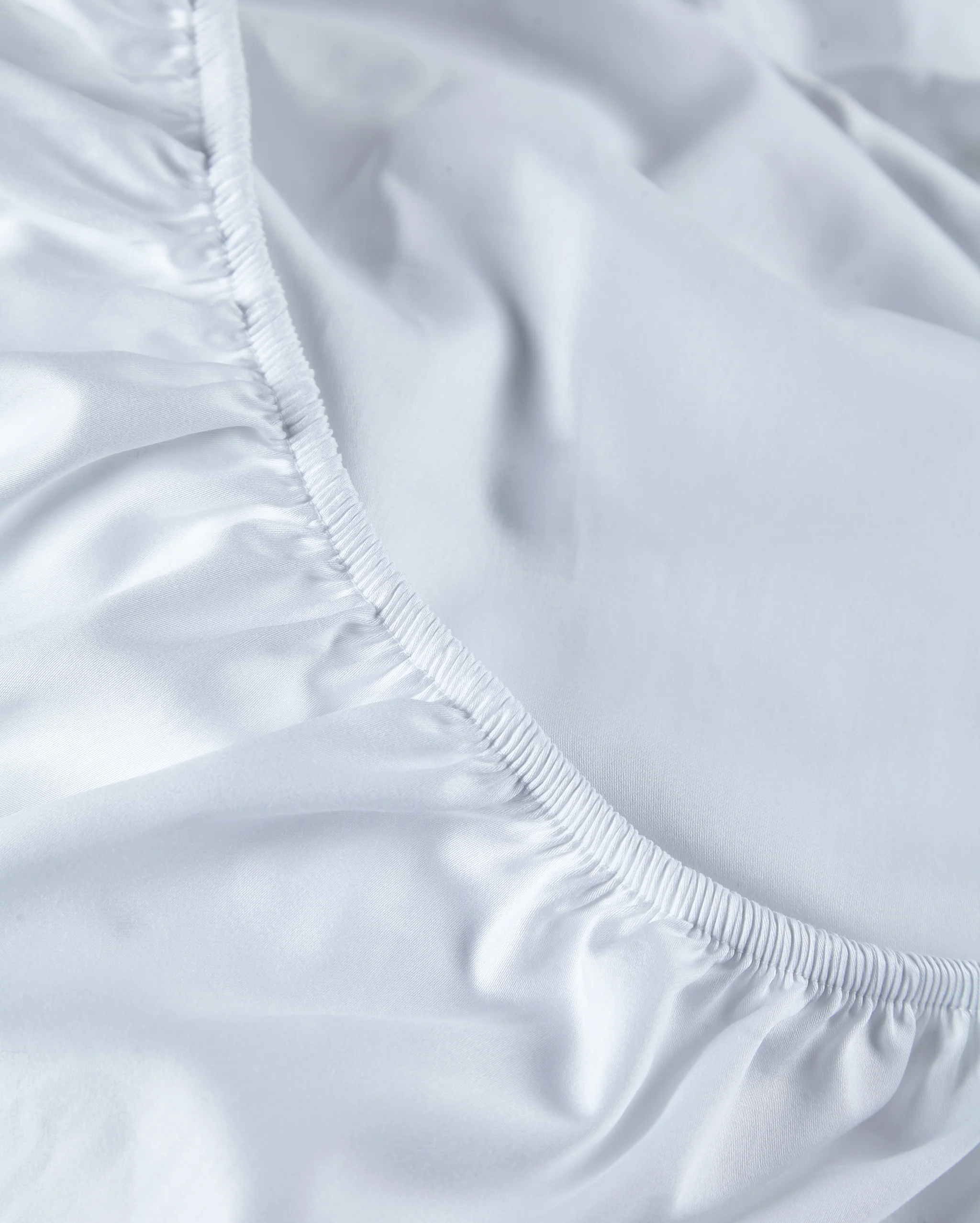 Super Sateen Fitted Sheet - White - Image 3