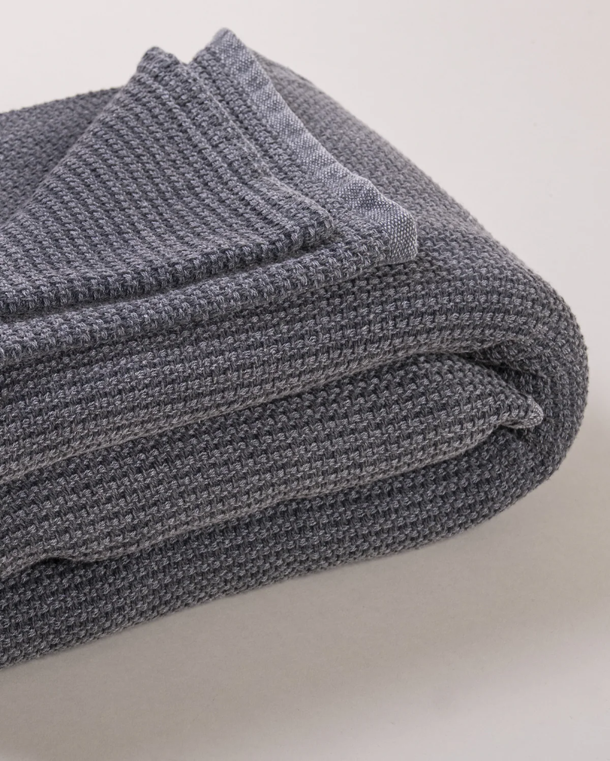 Stonewashed Cotton Terry Bedspread- Anthracite - Image 6